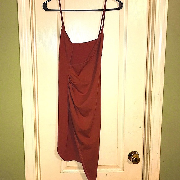 Mind Code Dresses & Skirts - Super Sexy Vintage Asymmetric Cut Scrunch Windsor mini dress asymmetric